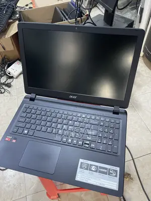 Laptop Acer Aspire ES1-524 8GB AMD A8 HDD 1T
