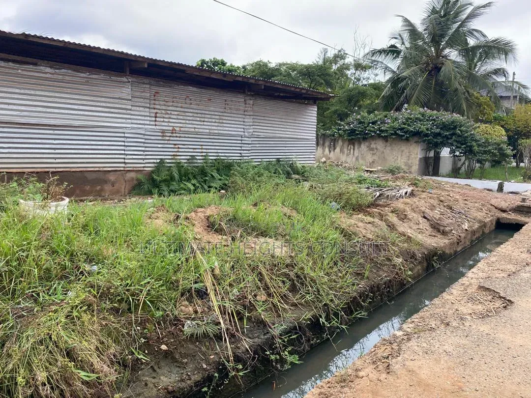 3 Plots of Land for Sale at Achimota CFC Estates