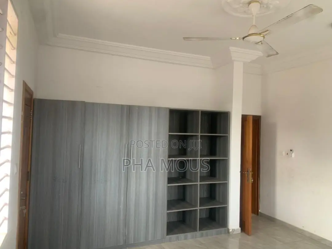 2bdrm Apartment in Achimota for rent