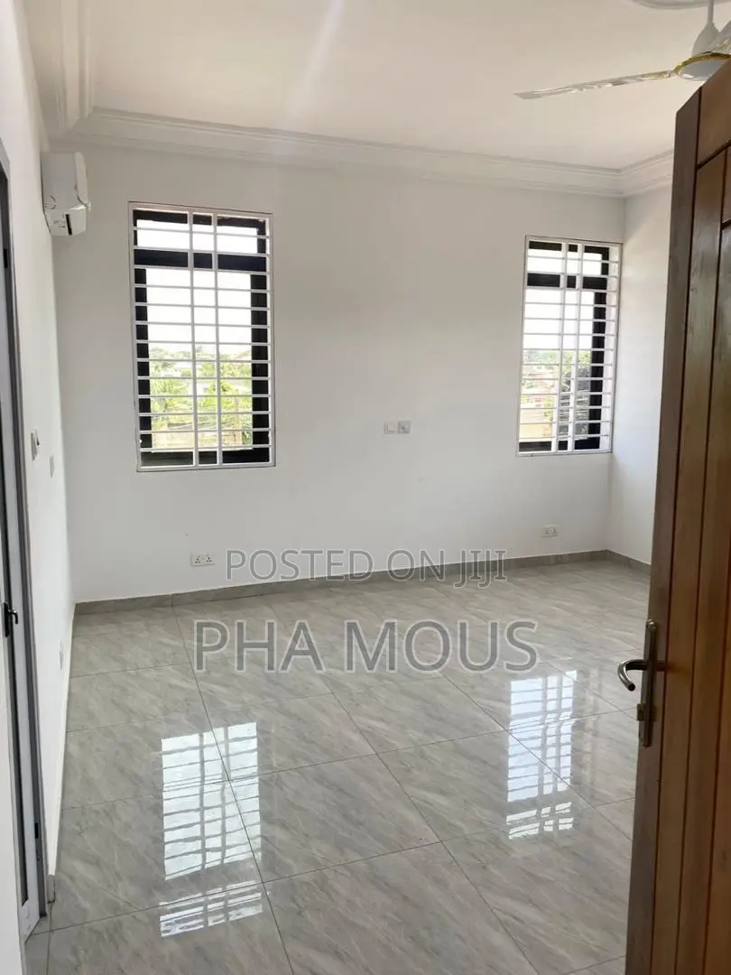 2bdrm Apartment in Achimota for rent