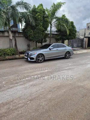 Mercedes-Benz C300 Luxury 4Matic Sedan AWD (2.0L 4cyl 7A) 2016 Gray
