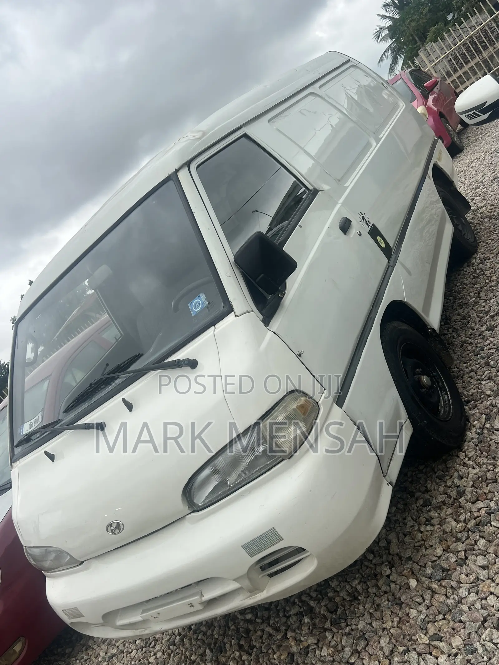 Hyundai H-100 2002 White