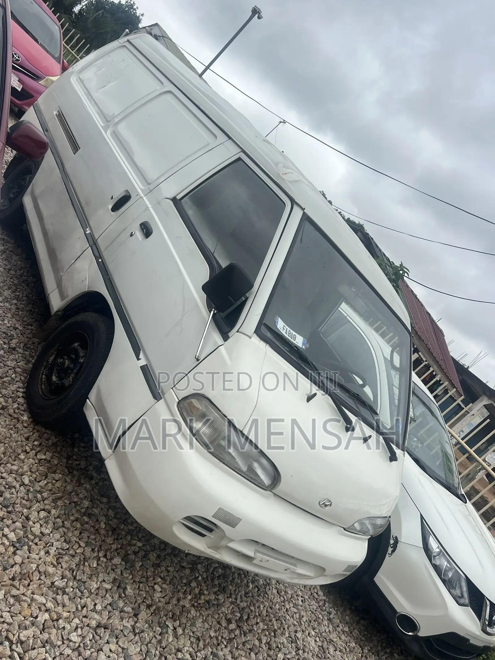 Hyundai H-100 2002 White