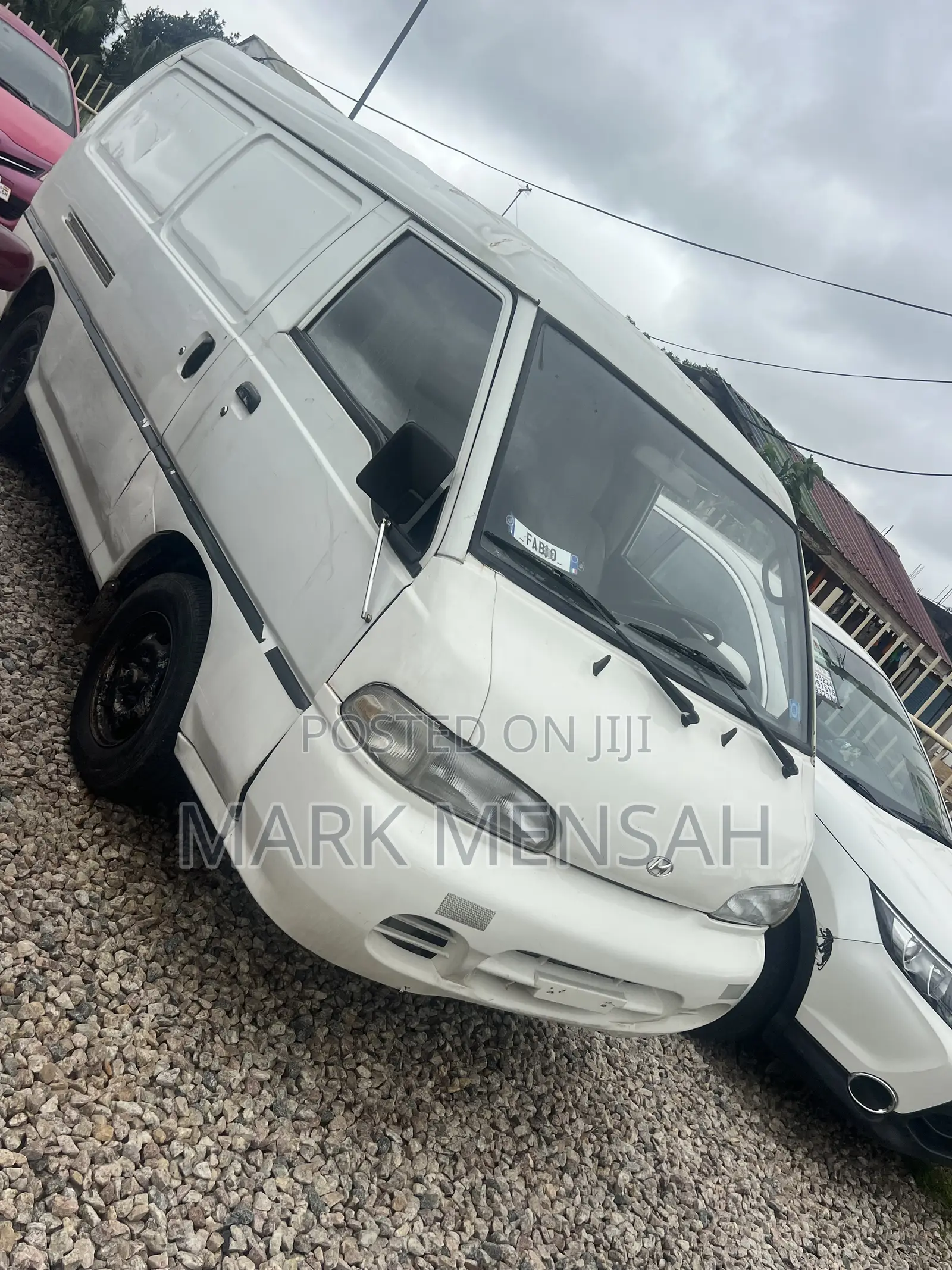 Hyundai H-100 2002 White