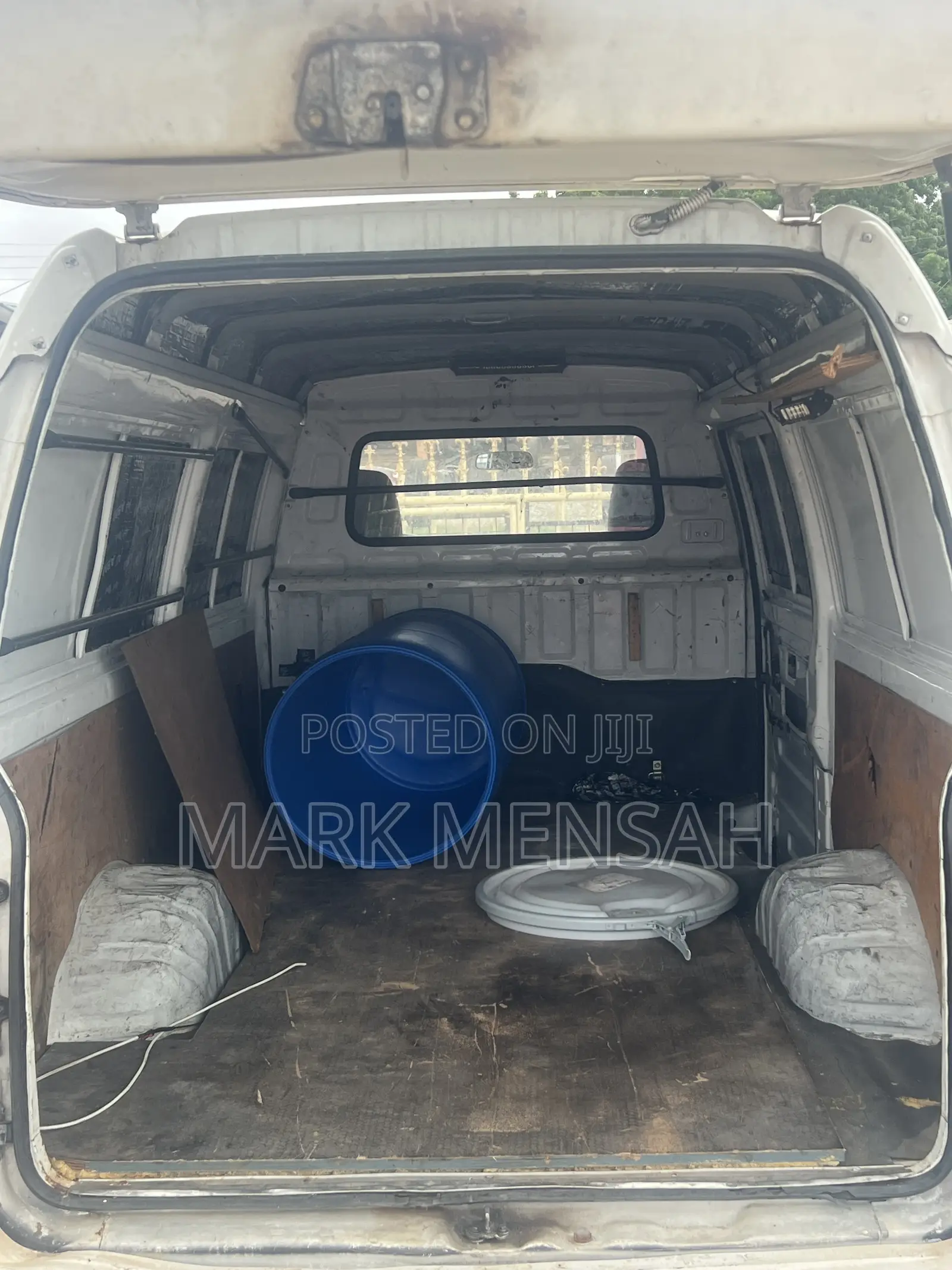 Hyundai H-100 2002 White