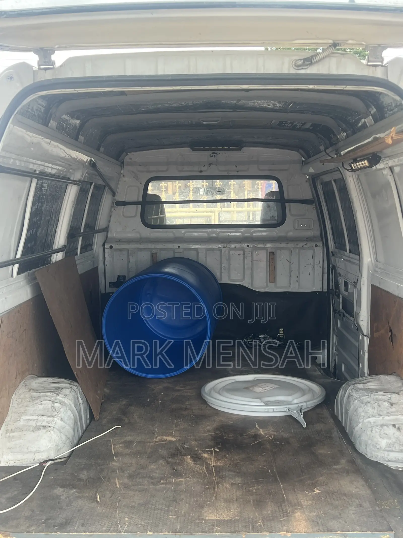 Hyundai H-100 2002 White