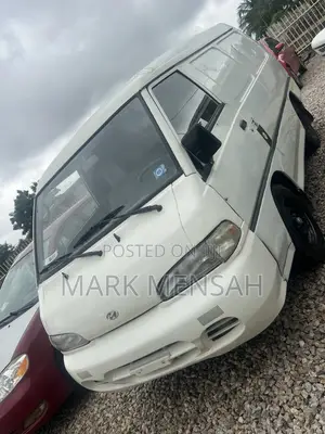 Hyundai H-100 2002 White