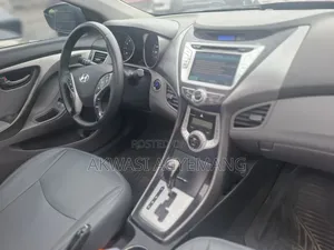 Hyundai Elantra 2012 Blue