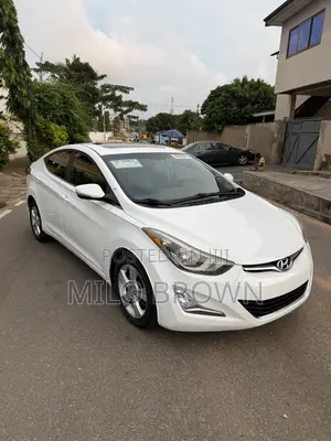 Hyundai Elantra SE Sedan FWD (1.8L 4cyl 6A) 2016 White