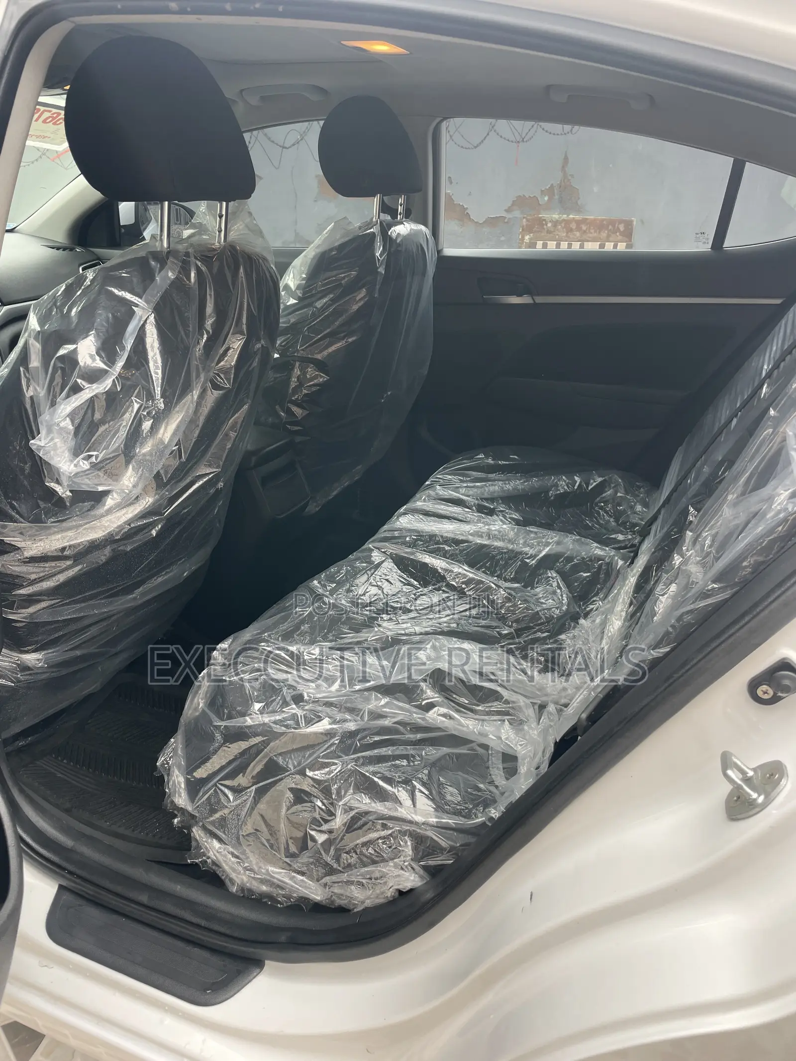Hyundai Elantra 2018 White