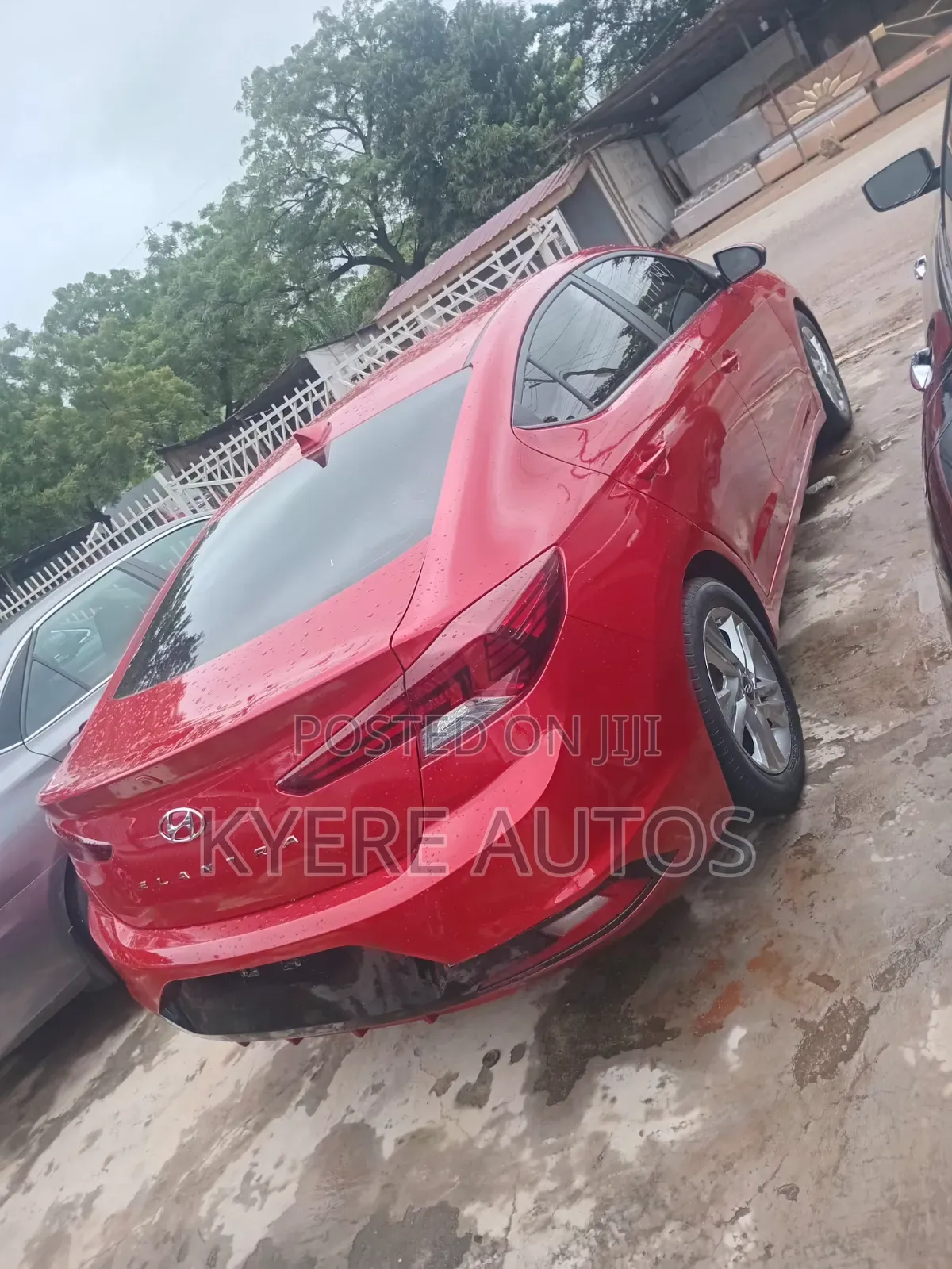 Hyundai Elantra 2020 Red