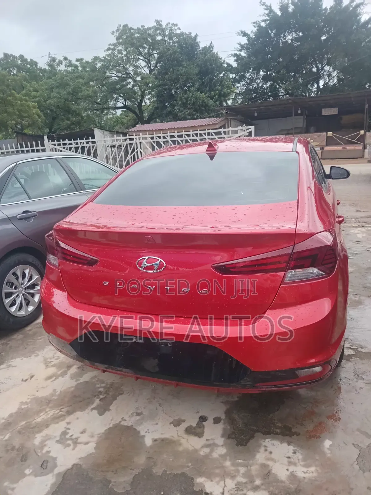 Hyundai Elantra 2020 Red