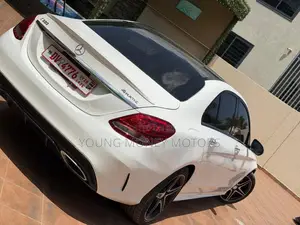 Mercedes-Benz C300 2016 White