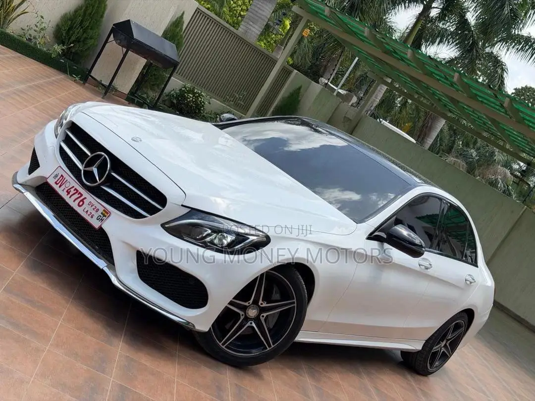 Mercedes-Benz C300 2016 White