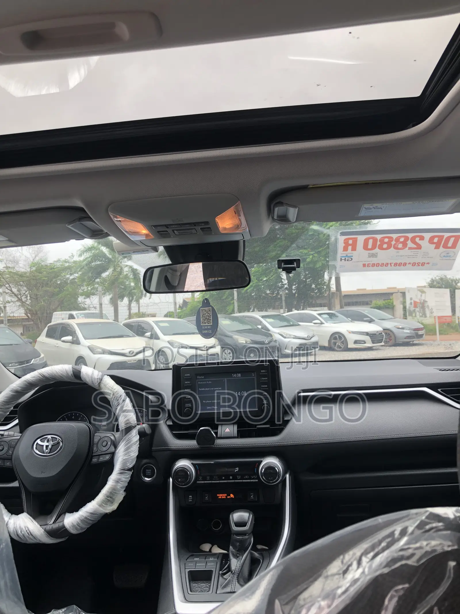 Toyota RAV4 XLE AWD 2019 Blue