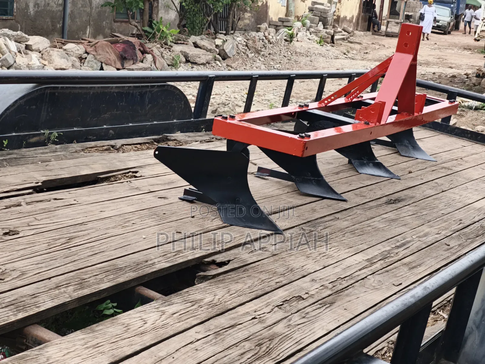 Three or Two-Way Formed Ridgger