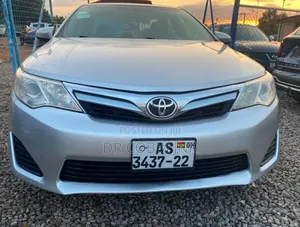 Toyota Camry 2014 Silver