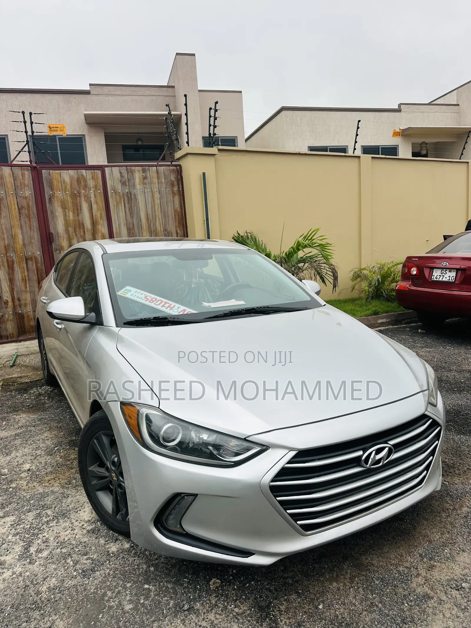 Hyundai Elantra Limited Sedan FWD (2.0L 4cyl 6A) 2017 Silver