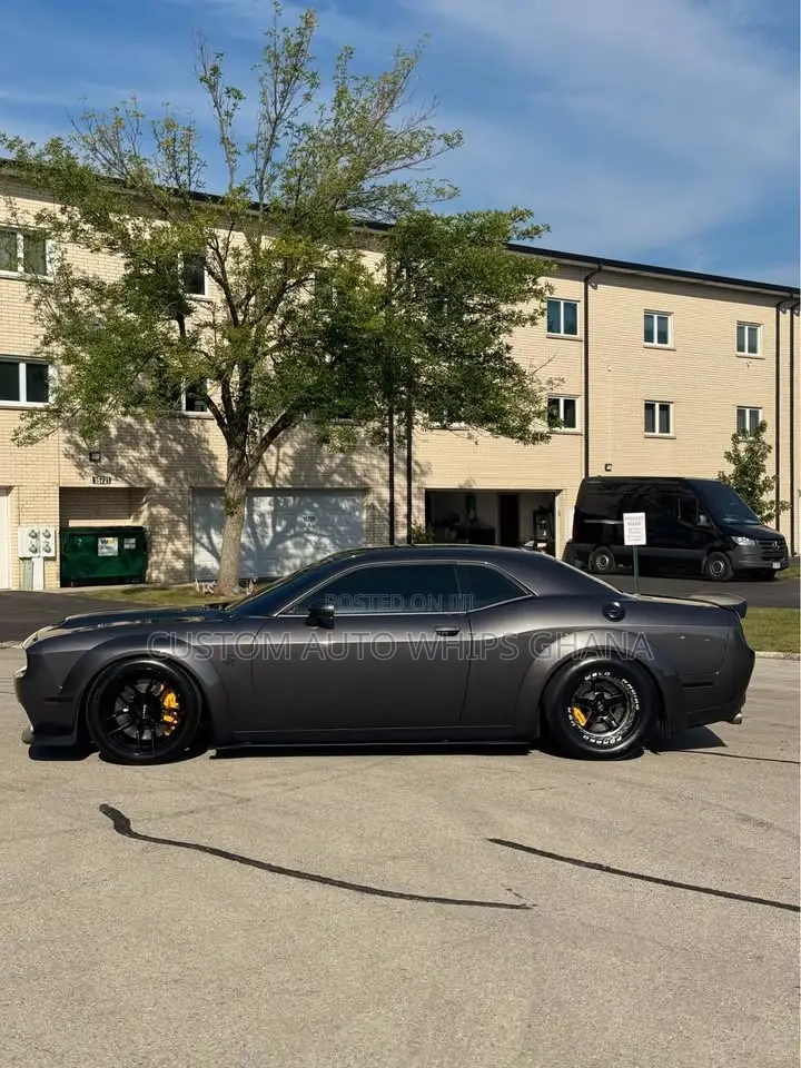 Dodge Challenger 2019 Red
