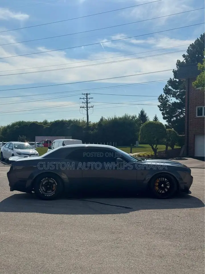 Dodge Challenger 2019 Red