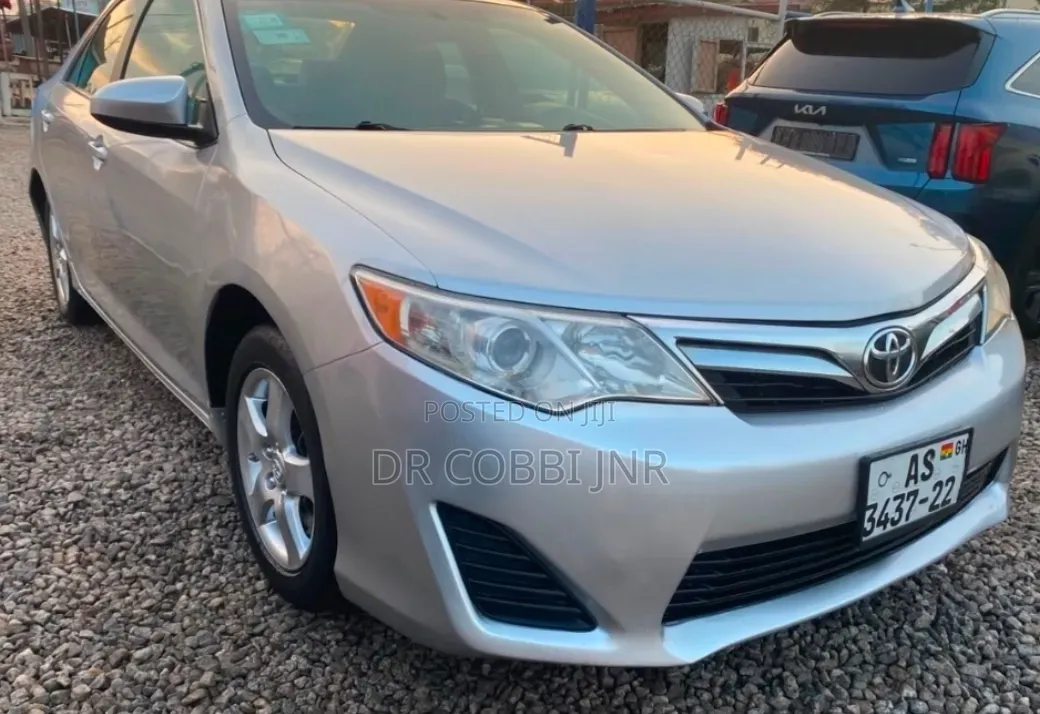 Toyota Camry 2014 Silver