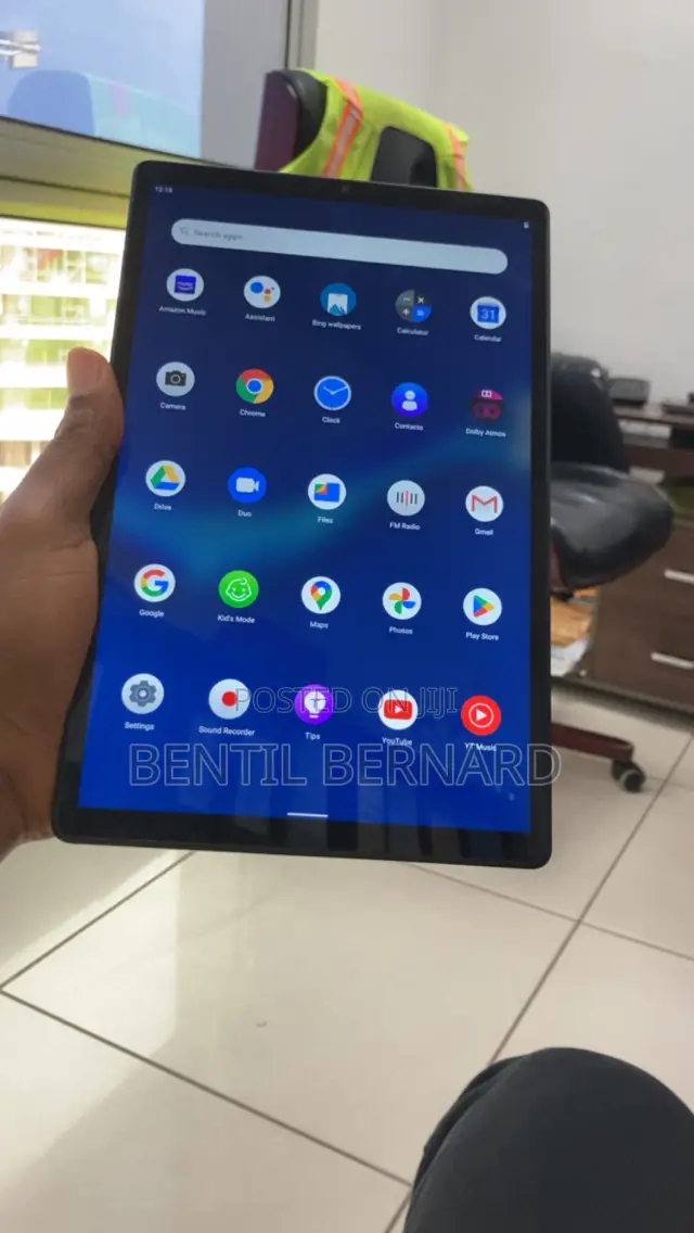 Lenovo Tab M10 Plus (3rd Gen) 64 GB Black