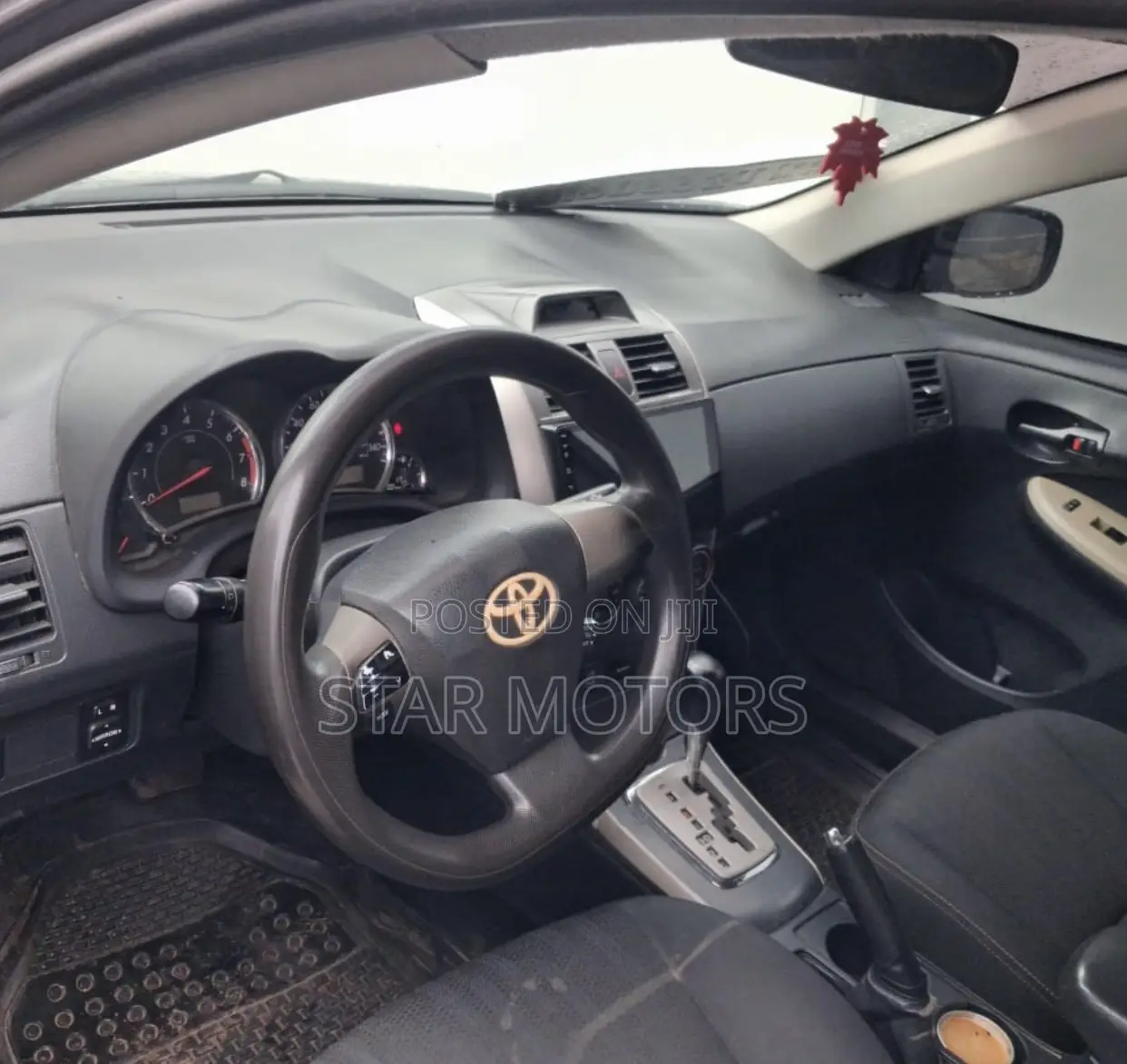 Toyota Corolla 2013 Gray