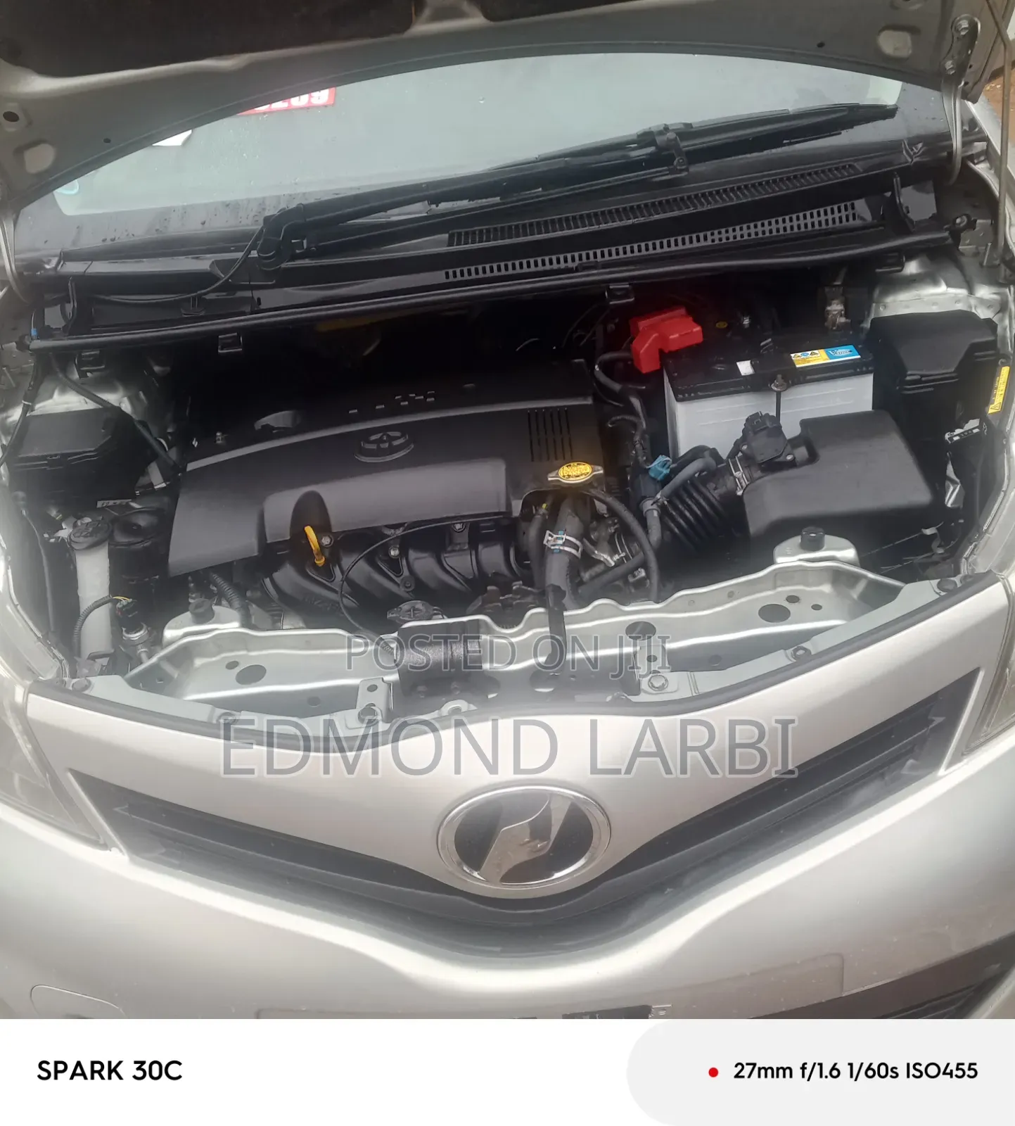 Toyota Vitz 2011 Gray