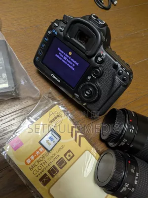 Canon 5d Mark III +75mm-300mm + 18-55