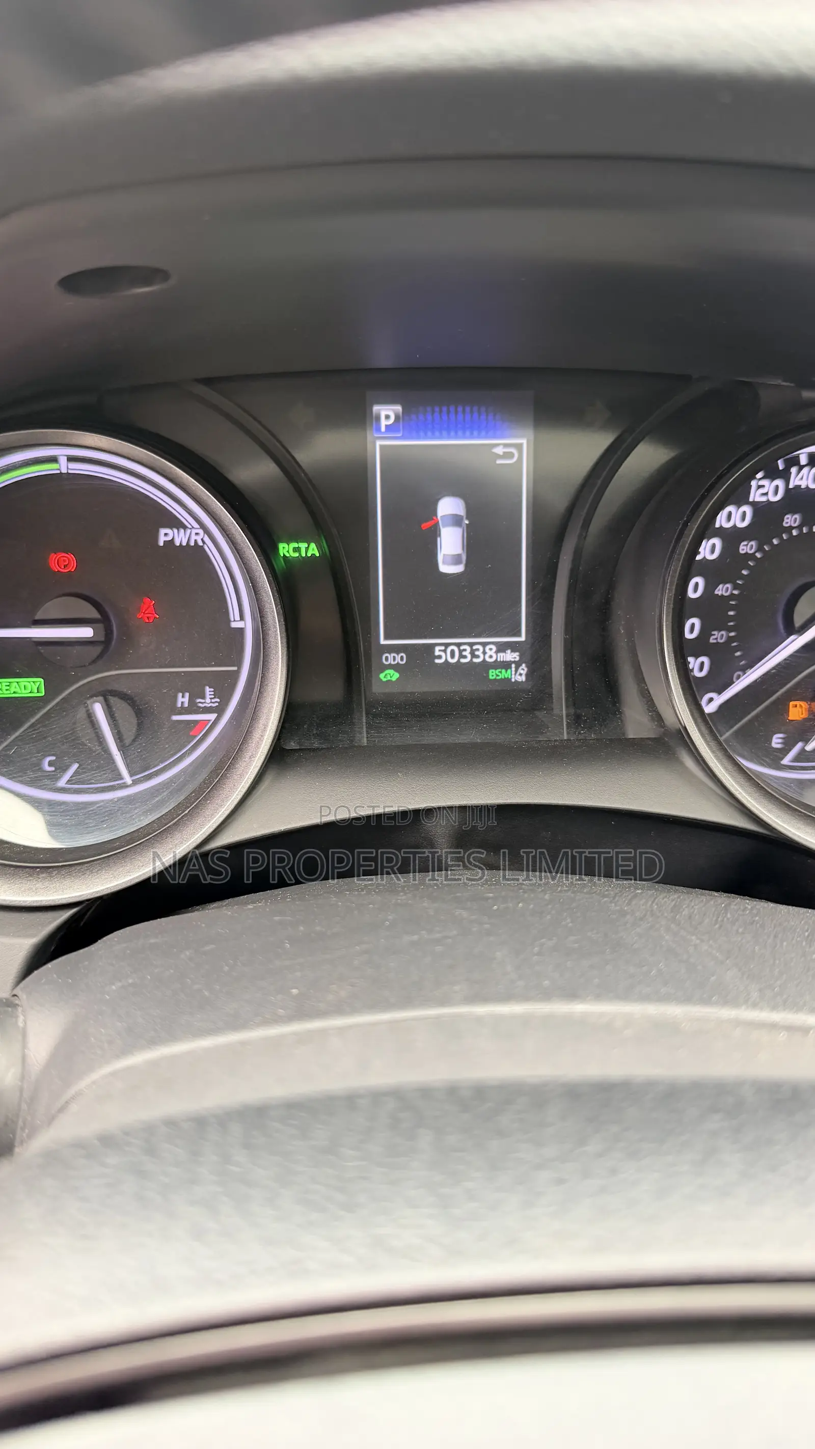 Toyota Camry SE 2022 Silver