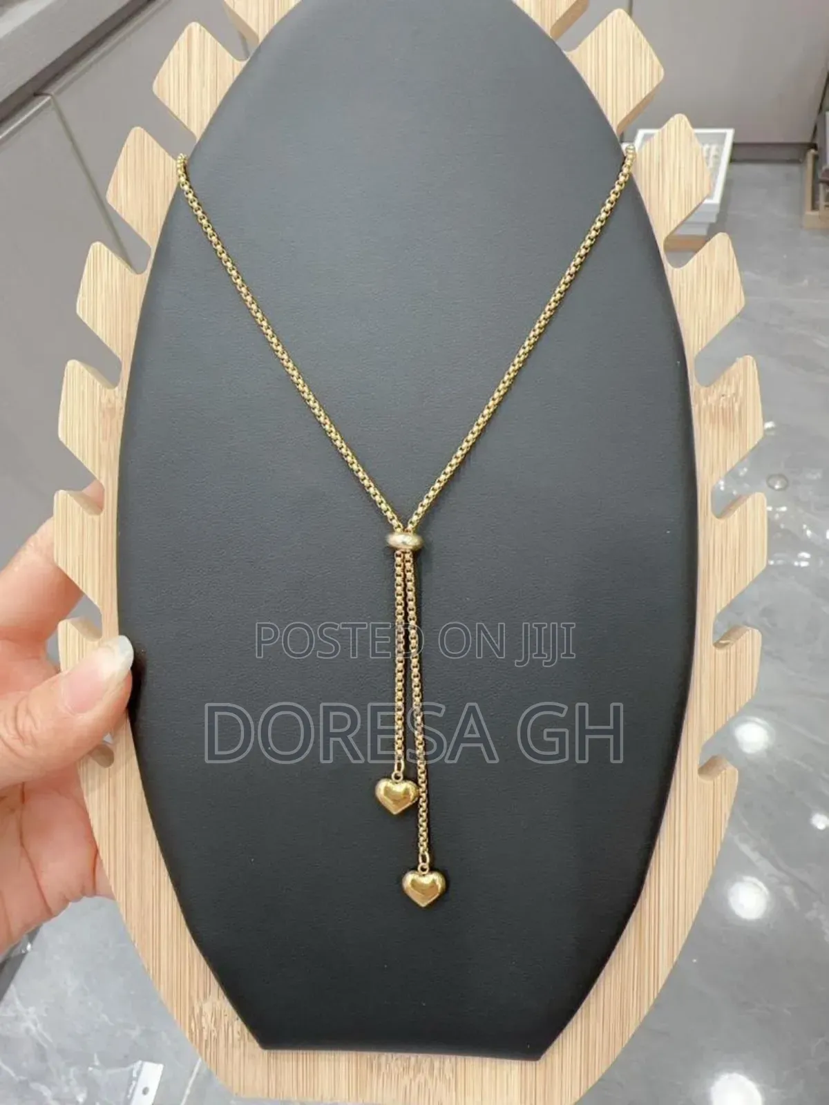 Stainless Steel Ladies Necklace – Elegant Jewelry for Women in Ghana