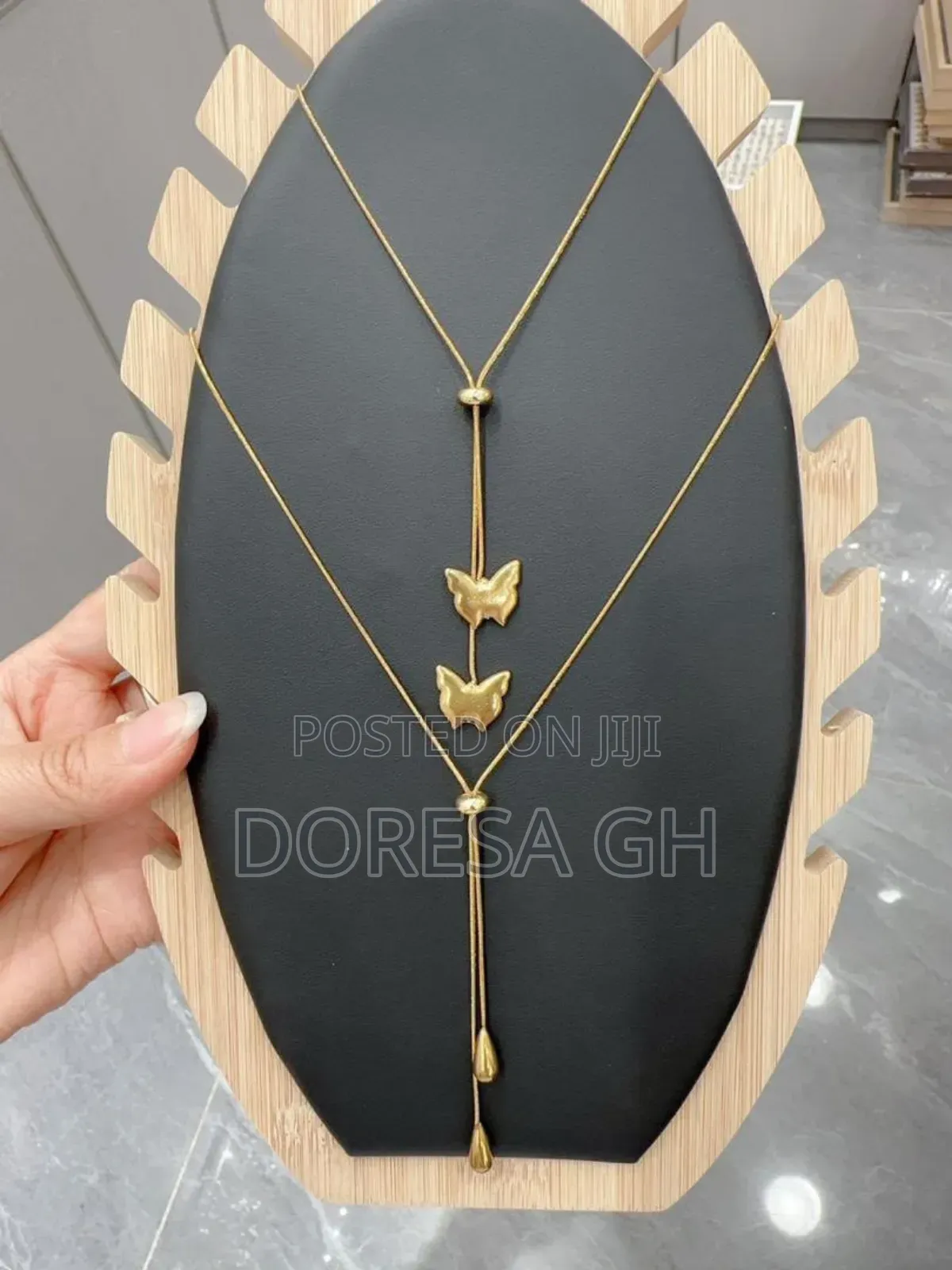 Stainless Steel Ladies Necklace – Elegant Jewelry for Women in Ghana