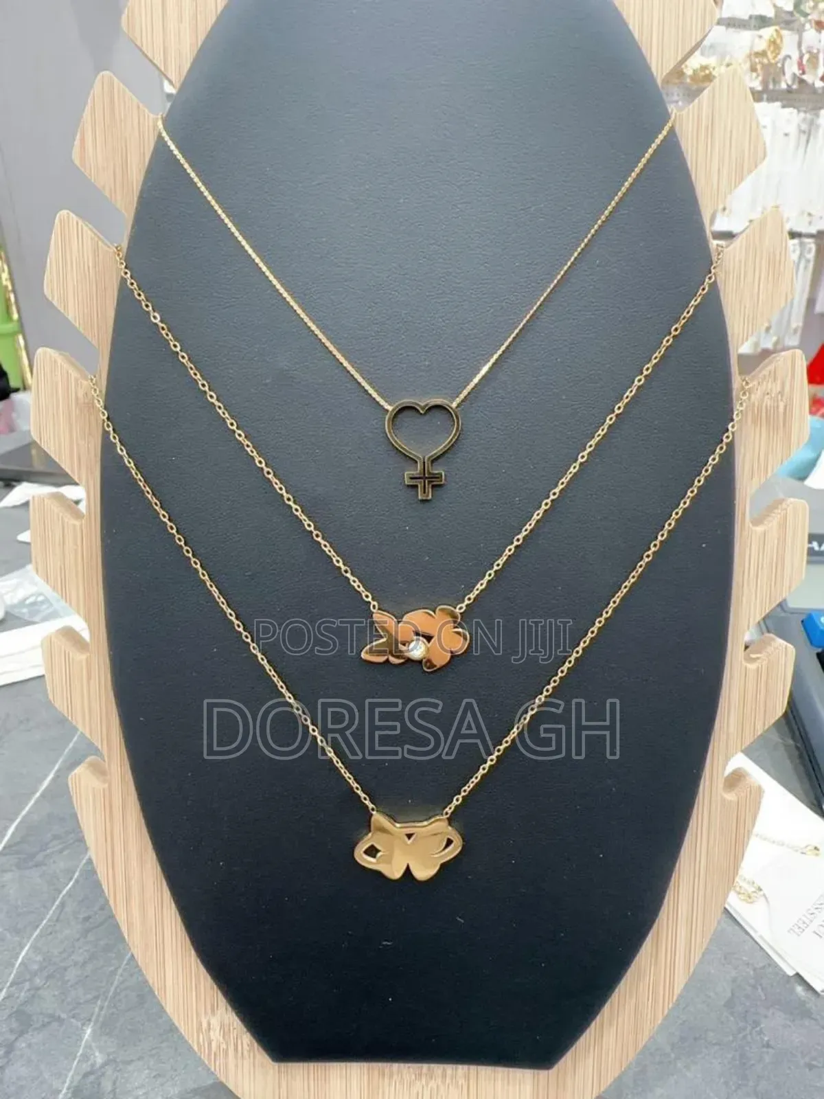 Stainless Steel Ladies Necklace – Elegant Jewelry for Women in Ghana
