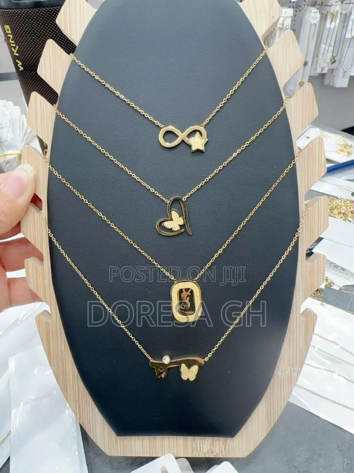 Stainless Steel Ladies Necklace – Elegant Jewelry for Women in Ghana