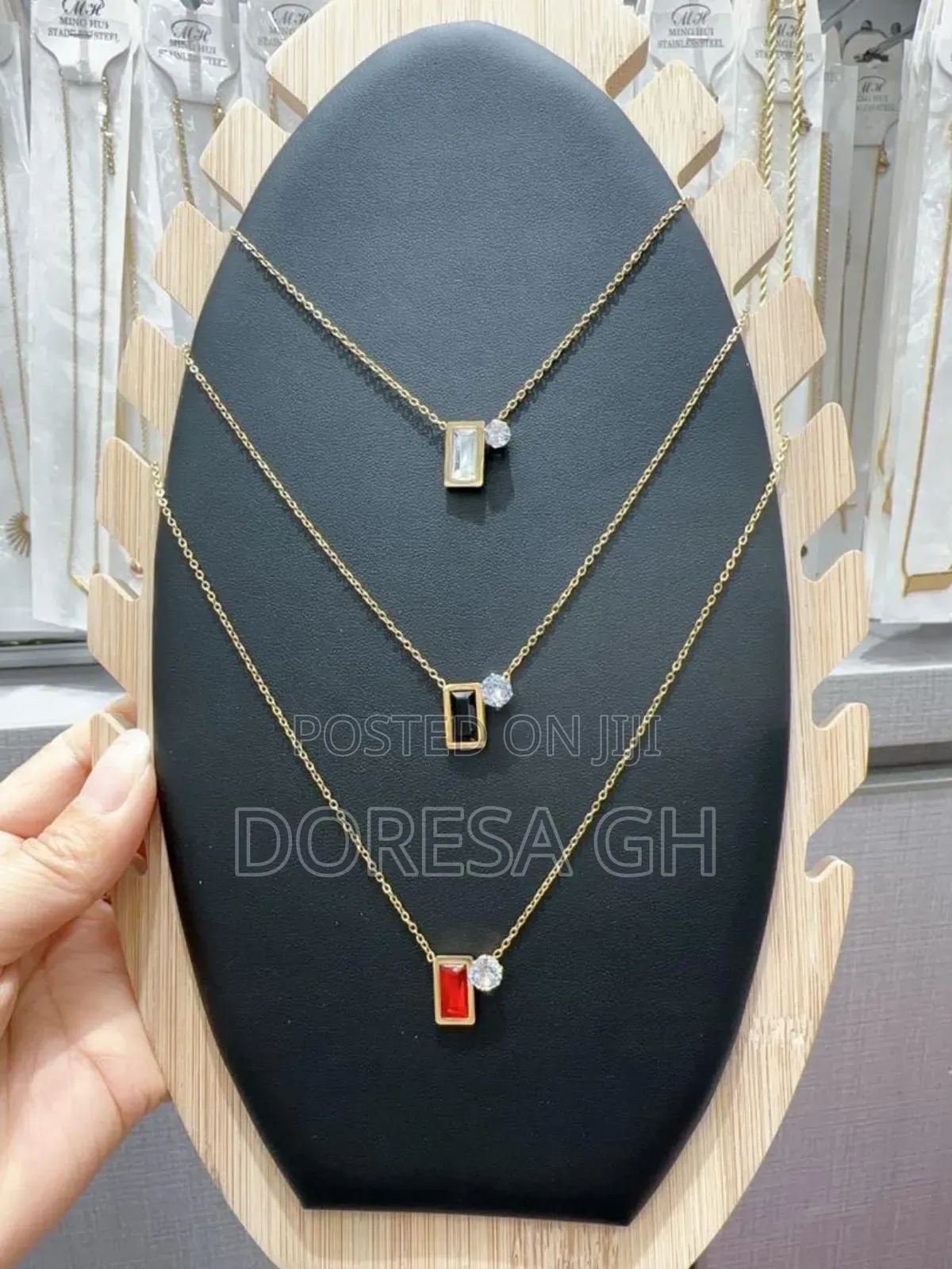 Stainless Steel Ladies Necklace – Elegant Jewelry for Women in Ghana