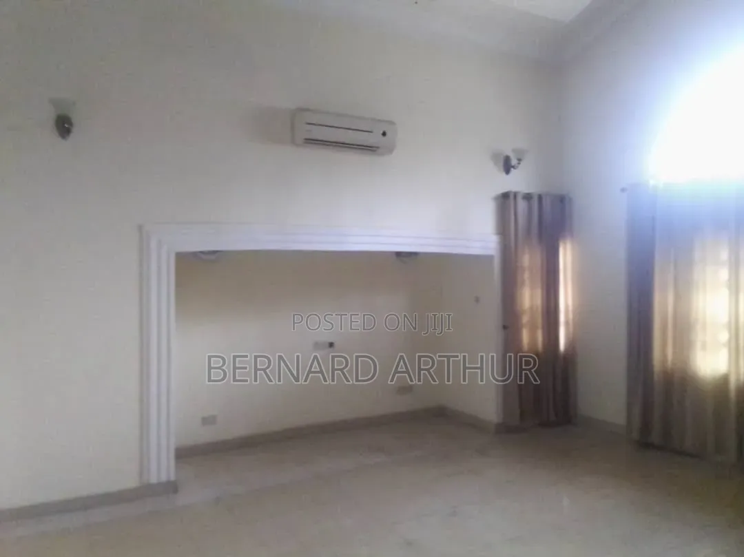 5bdrm Duplex in Bernard Agency, Pokuase for rent