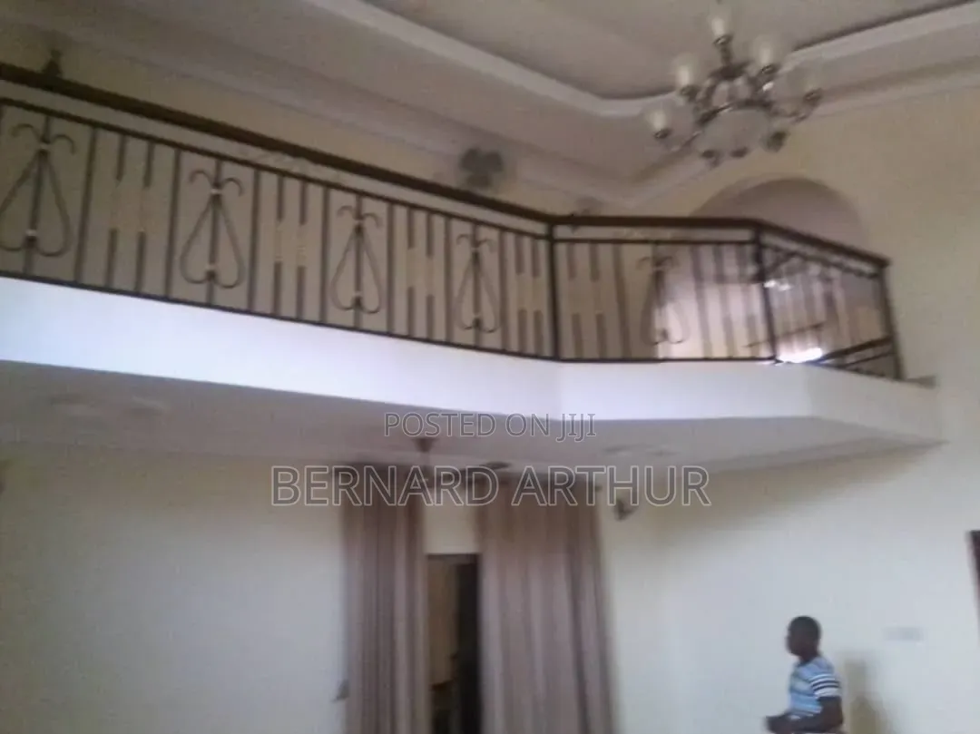5bdrm Duplex in Bernard Agency, Pokuase for rent