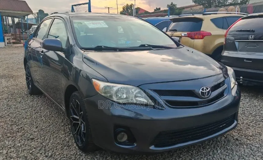 Toyota Corolla 2013 Gray