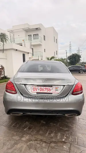 Mercedes-Benz C300 Luxury Sedan RWD (2.0L 4cyl 7A) 2016 Gray