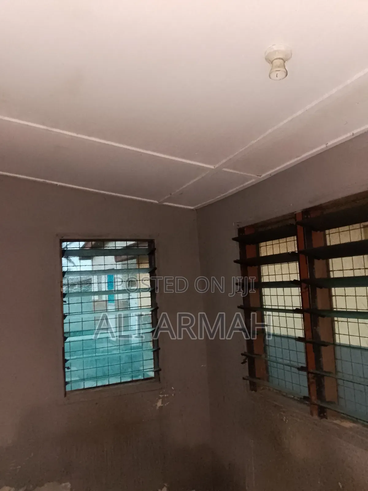 1bdrm Townhouse / Terrace in Last Stop for rent