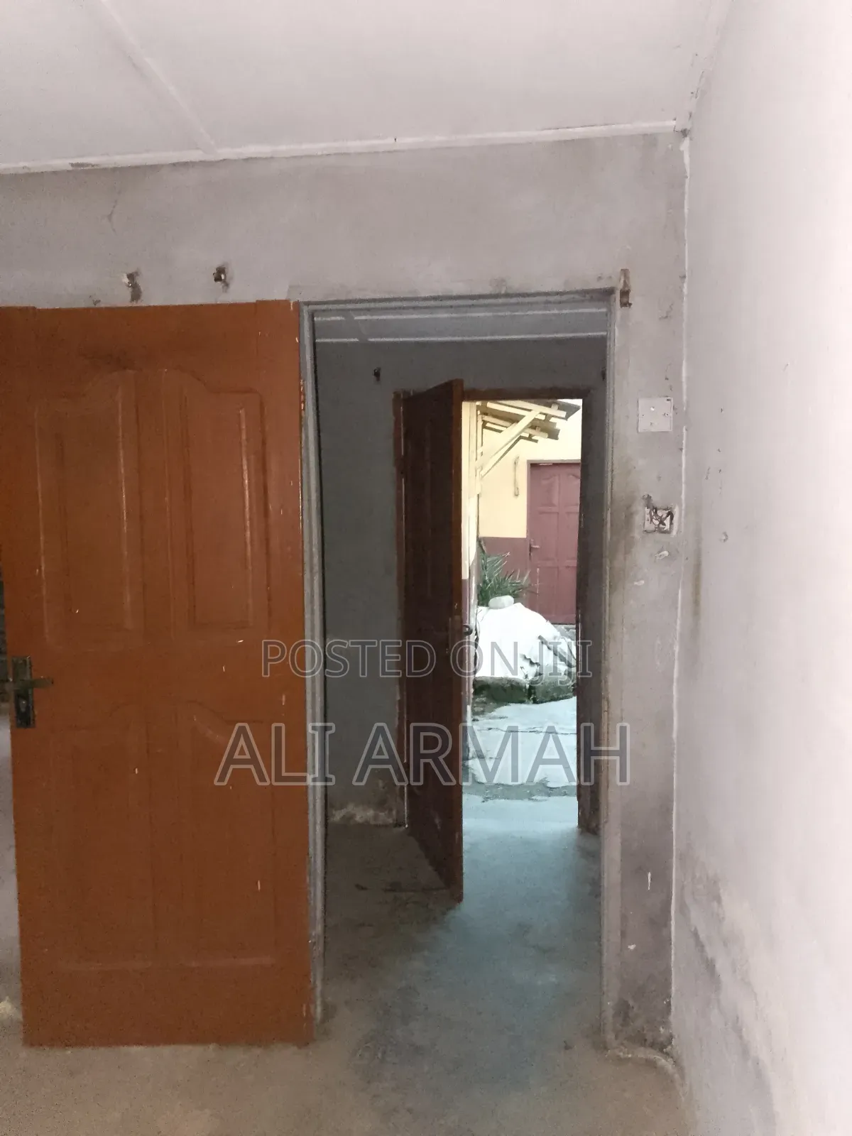 1bdrm Townhouse / Terrace in Last Stop for rent