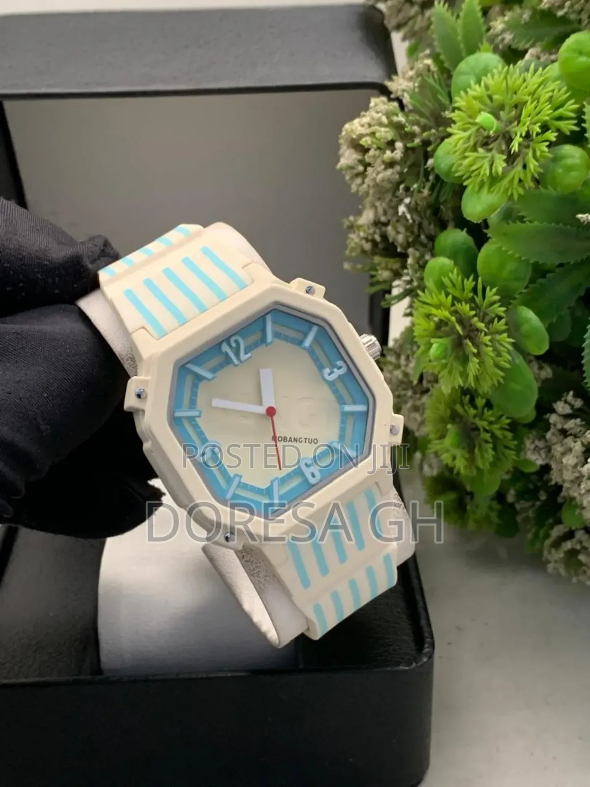 Unisex Silicone Strap Watch | Modern Wrist Watch With Gift Box