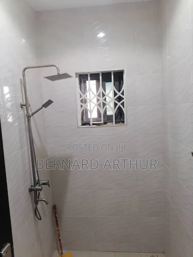 2bdrm Duplex in Bernard Agency, Amasaman for rent