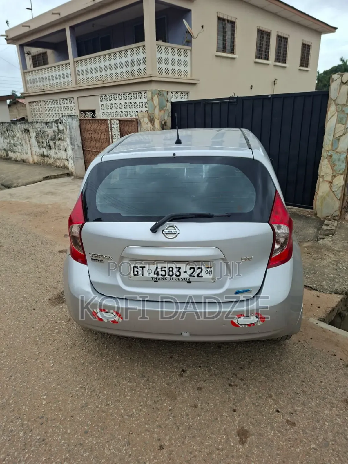 Nissan Versa 1.6 SV 4dr Sedan (1.6L 4cyl CVT) 2015 Silver