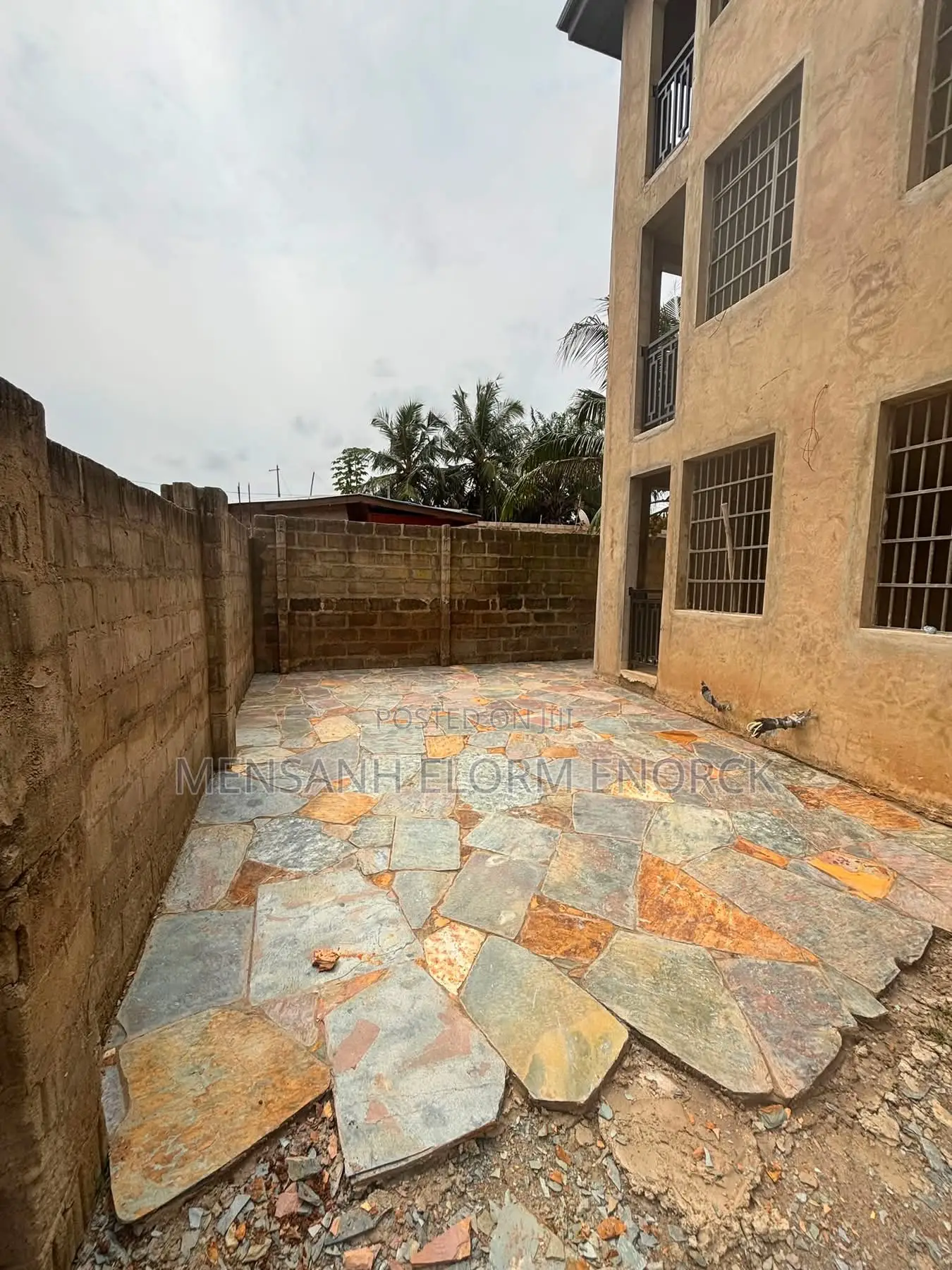 Stone Seler and Layer