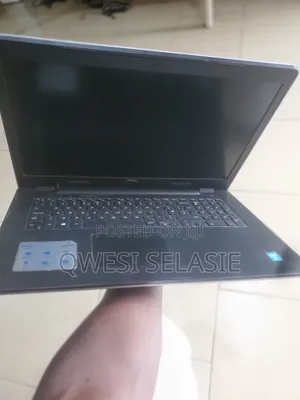 Laptop Dell Inspiron 17 5000 8GB Intel Core i5 HDD+SSD 500GB