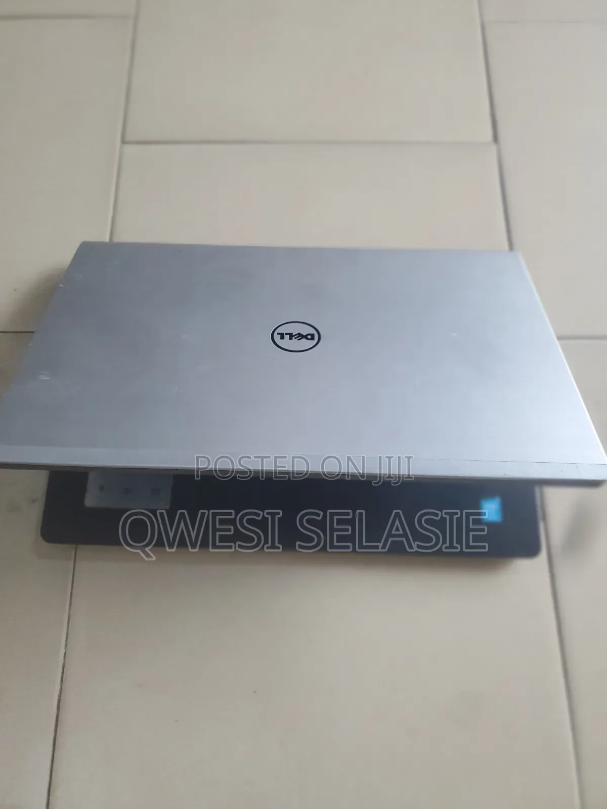 Laptop Dell Inspiron 17 5000 8GB Intel Core i5 HDD+SSD 500GB