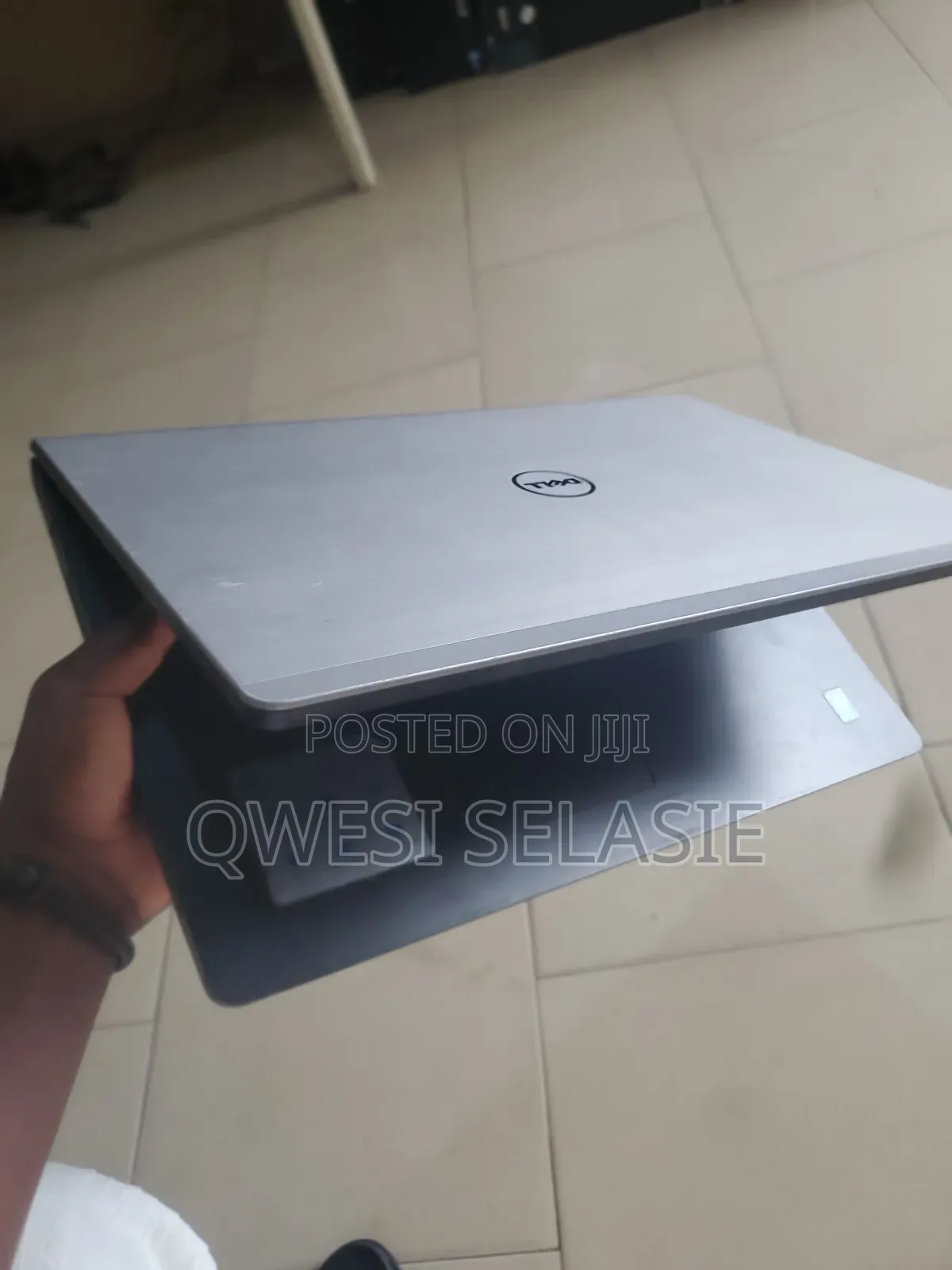 Laptop Dell Inspiron 17 5000 8GB Intel Core i5 HDD+SSD 500GB