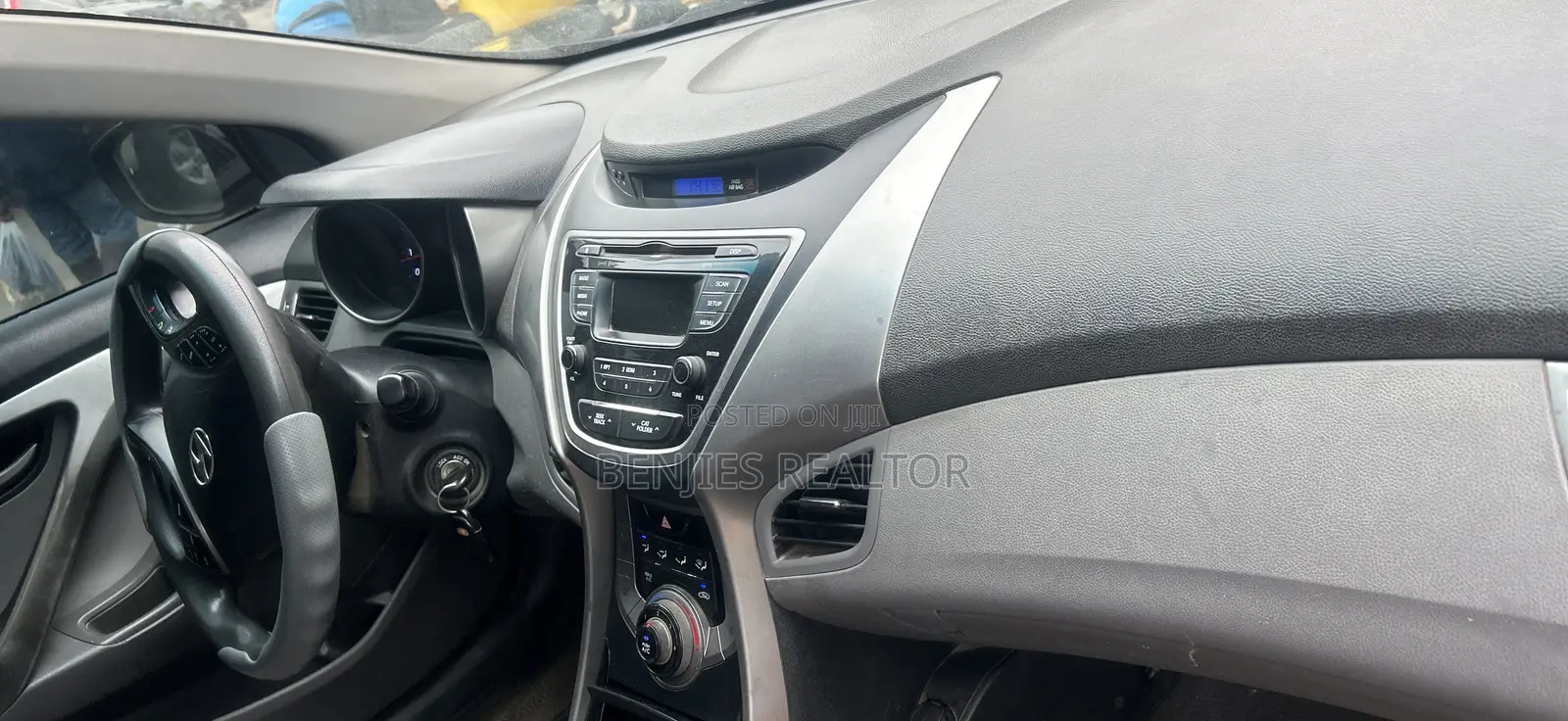Hyundai Elantra GLS Sedan FWD (1.8L 4cyl 6A) 2013 Blue