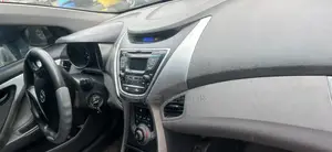 Hyundai Elantra GLS Sedan FWD (1.8L 4cyl 6A) 2013 Blue